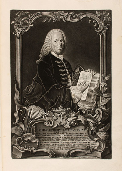 Portrait Christoph Jacob Trews im Habitus des älteren, naturkundlichen Gelehrten mit der nach ihm benannten Pflanze Trewia L. Kupferstich von Johann Jacob Haid [nach 1769] Aus: Christoph Jacob Trew (Hg.): Plantae Selectae. [1–11] Per Decades Editae. [Augsburg]: Haid, 1750–1773. UBE H61/2 RAR.A 51