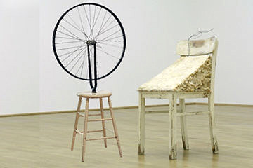 Zur Seite: Beuys und Duchamp. Künstler der Zukunft